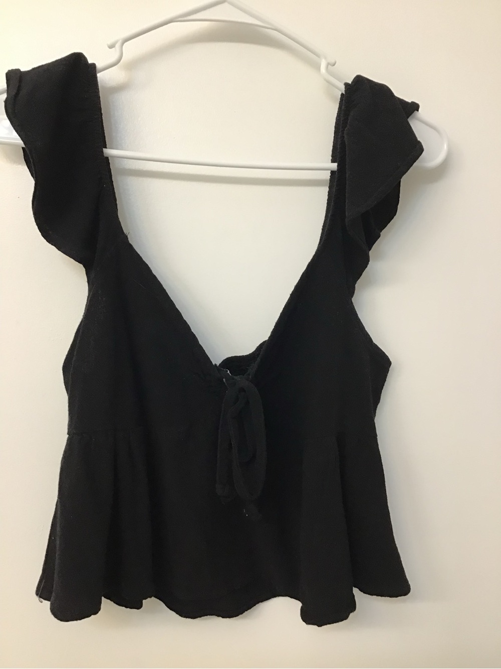 Pacsun LA Hearts Black Ruffle Tie-Front Crop Top